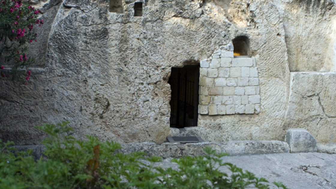 Photo of Garden Tomb points out that God's sacred calendar is important in proving the dates of Christ's death and resurrection.