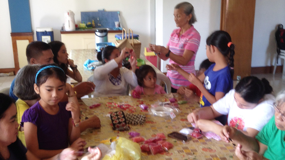 Twenty members from the Bicol congregation of the Philadelphia Church of God attended a beaded craft-making class on July 26 at Romero’s Hall in Ligao City, Albay.