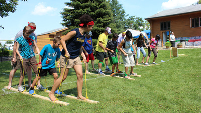 Ninety members from the London and Milton congregations of the Philadelphia Church of God shopped at an auction and played old-fashioned games during the annual Milton picnic and auction on August 16 at the home of Canada Regional Director Fred Dattolo. 