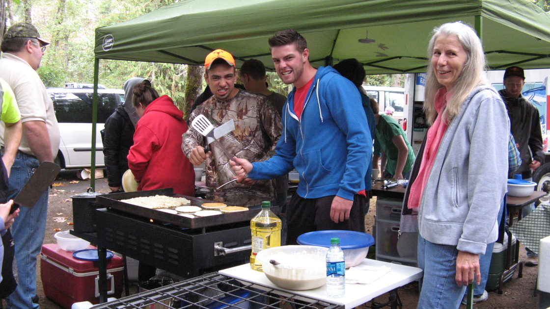 Philadelphia Church of God members in the Northwest hold their annual campout. 