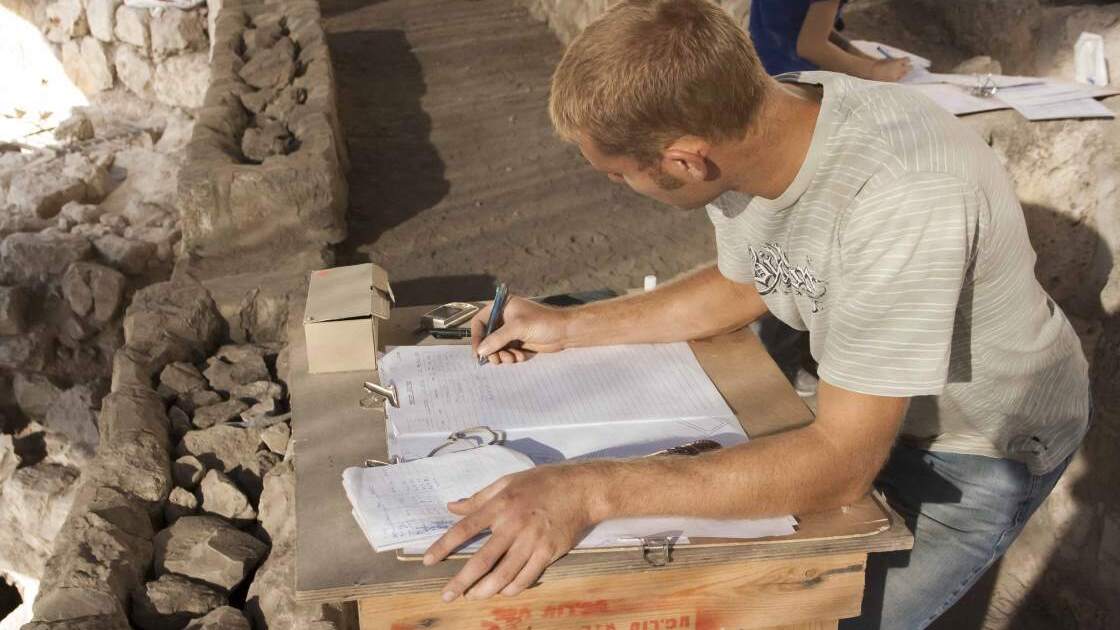 Jeru003.JPG A former student of Hebert W. Armstrong College assists in supervising the dig site in Jerusalem.