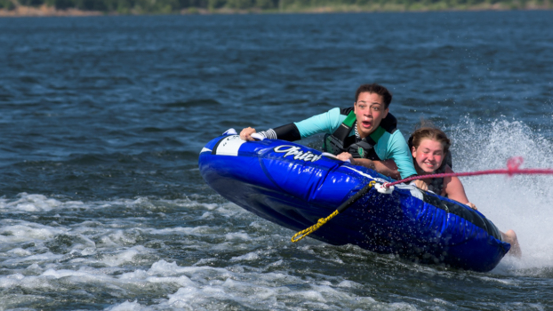 20160712_Tubing and Wakeboarding-0198.jpg