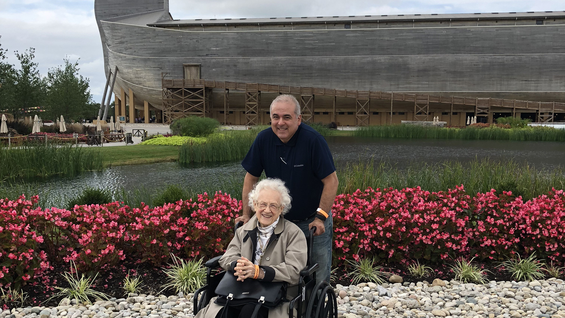 FOT 2018 Kentucky members visit ark replica 