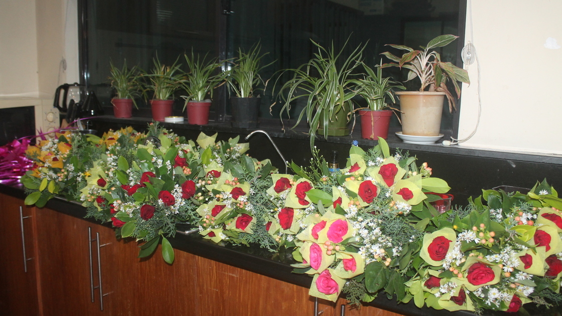 ACT PHIL MD Flower Fundraising, finished arrangements 