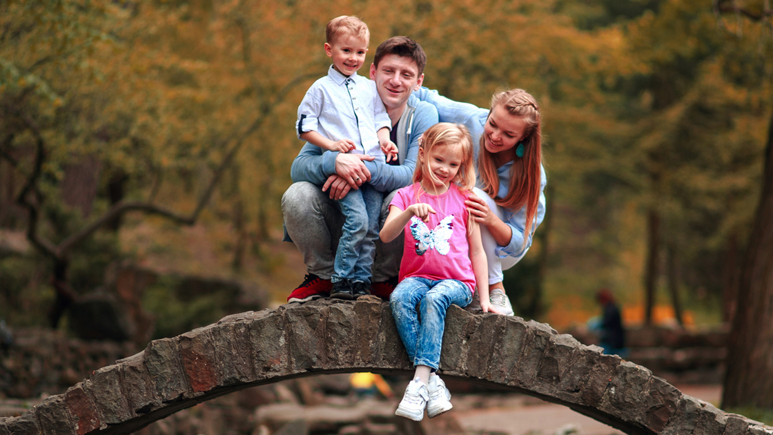 210412-Family-iStock-1153071074.jpg