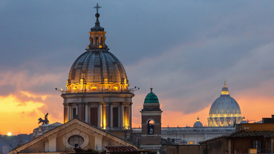 20220510-Vatican-iStock-1311333827.jpg