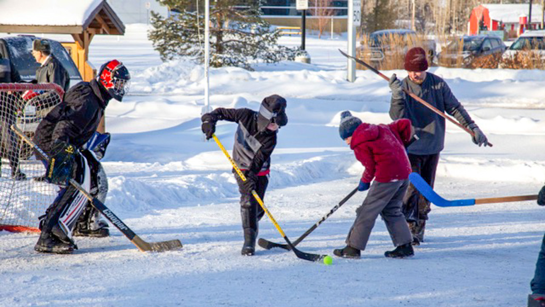 221225 Edmonton Winter Weekend_Tabitha Friesen-79.jpg