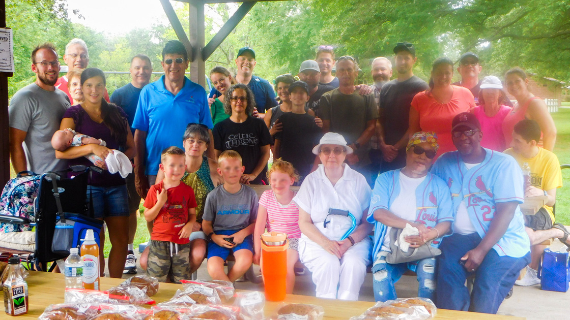 230813 St. Louis Pickleball and Picnic_Anthony Crump blur.jpg