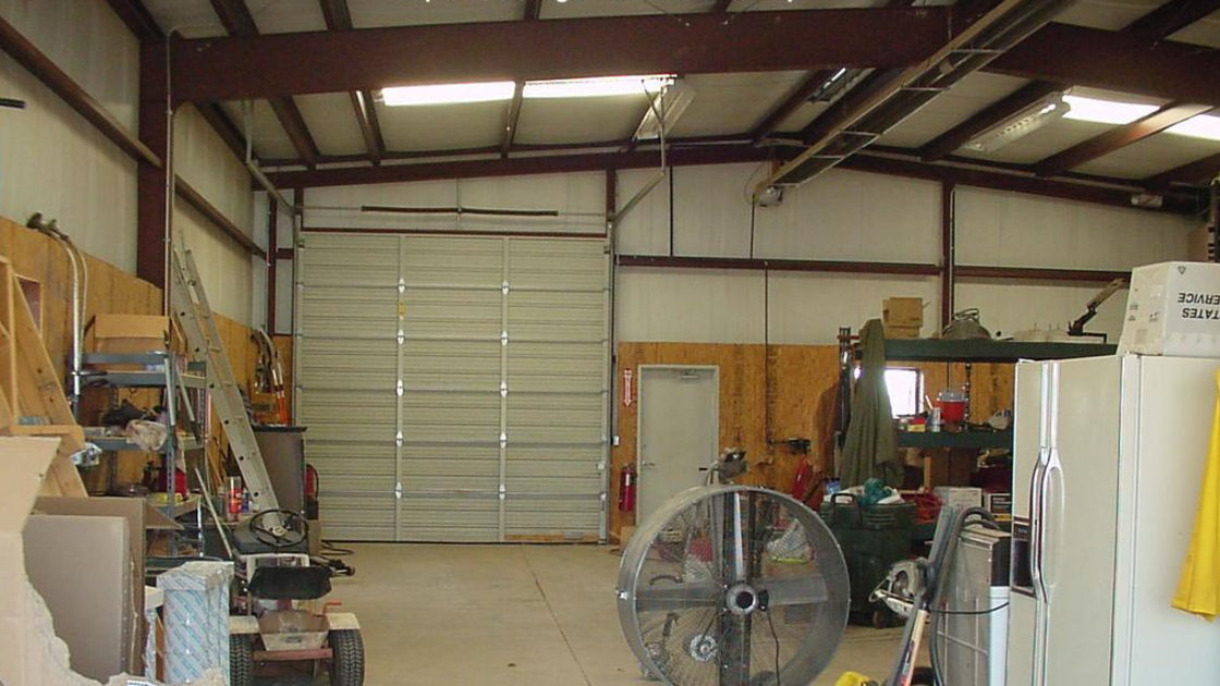 Thisland 25 Maintenance Shop