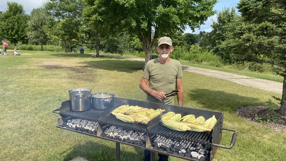 250817 Illinois picnic_Fleda Livingston-1.jpeg